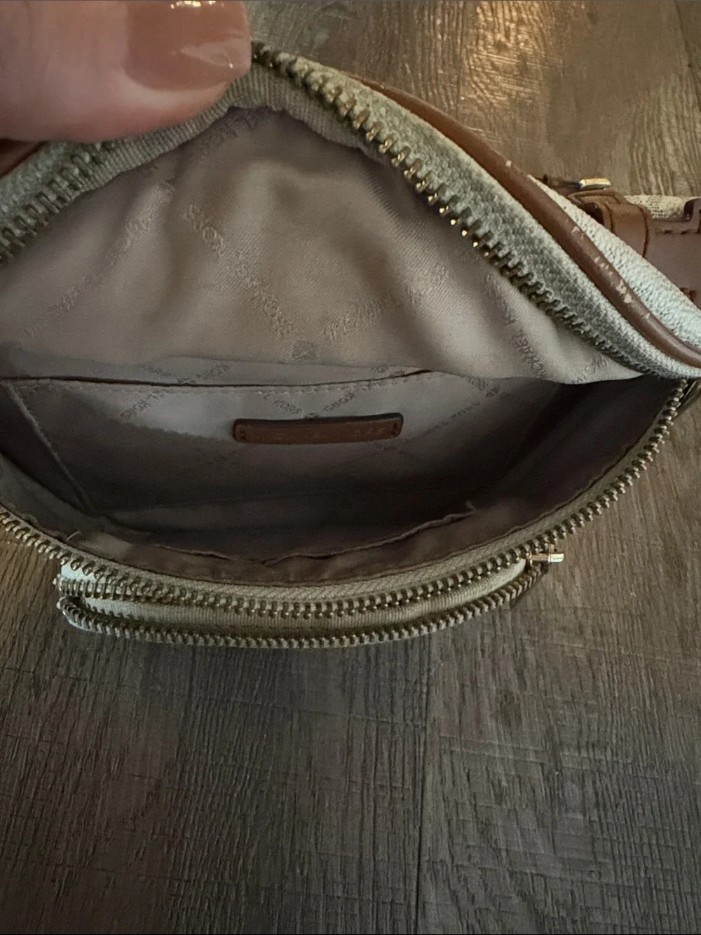 Michael Kors Cream Logo Crossbody Bum Bag